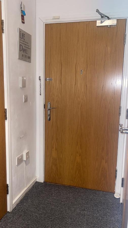 Luxury 1 Bed Apartment With Parking Manchester Extérieur photo